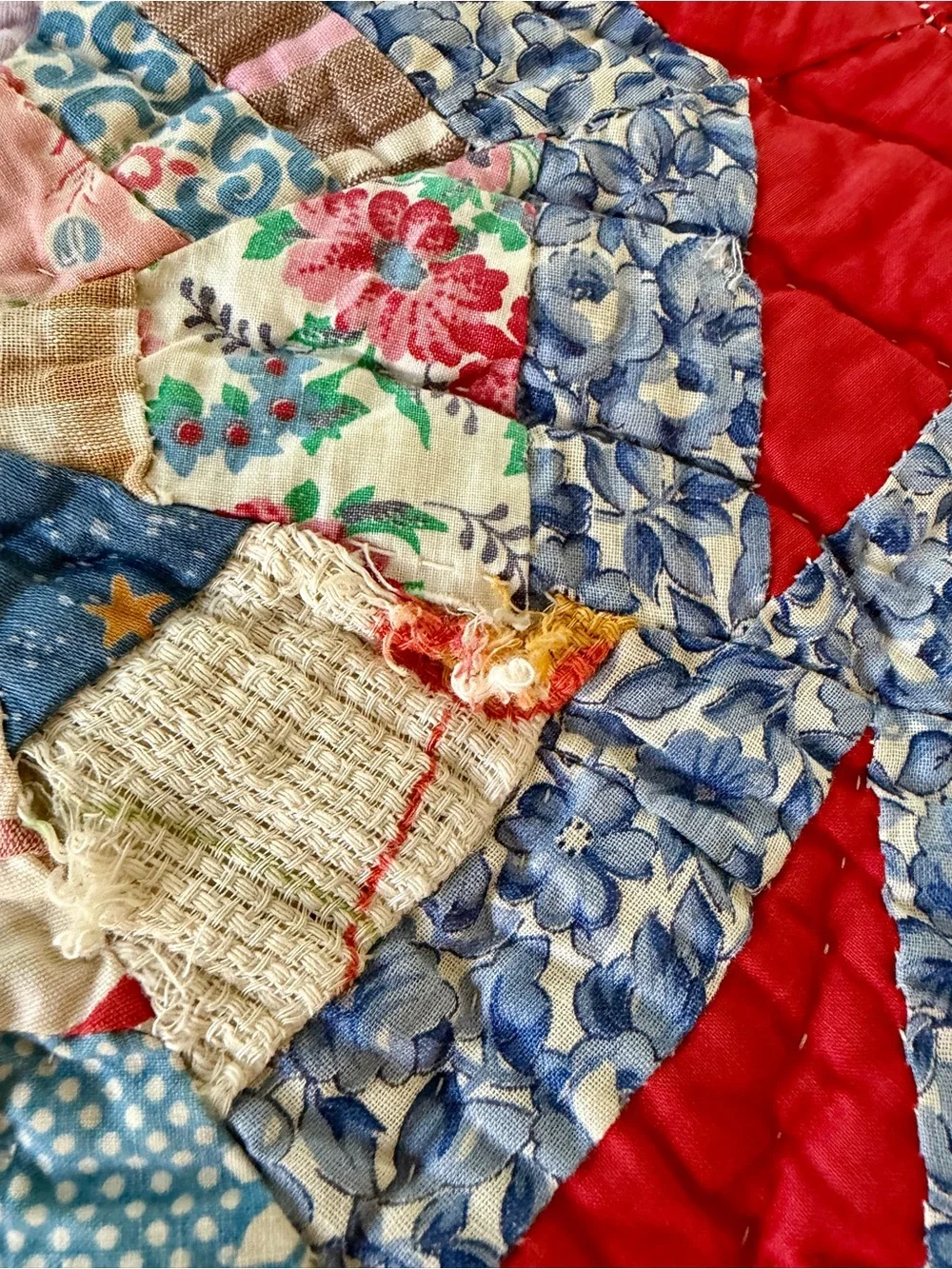 Vintage Spider Web Quilt - 1950s Scrape Quilt - 67 x 72.5”